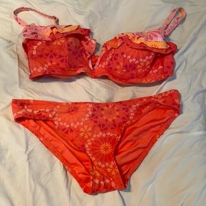 Coco Reef/Wave 2 piece bikini set Perfect condition XL coral color